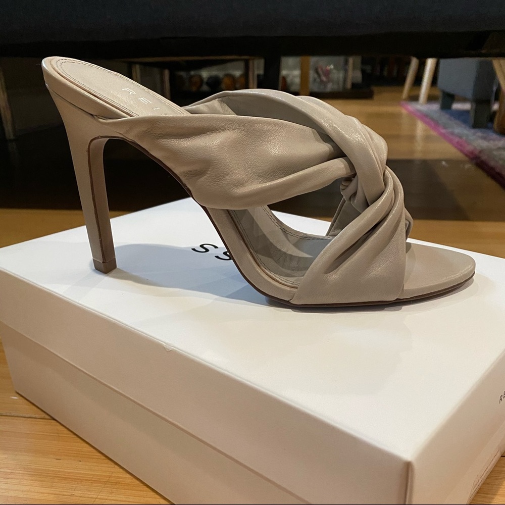 Reiss heels